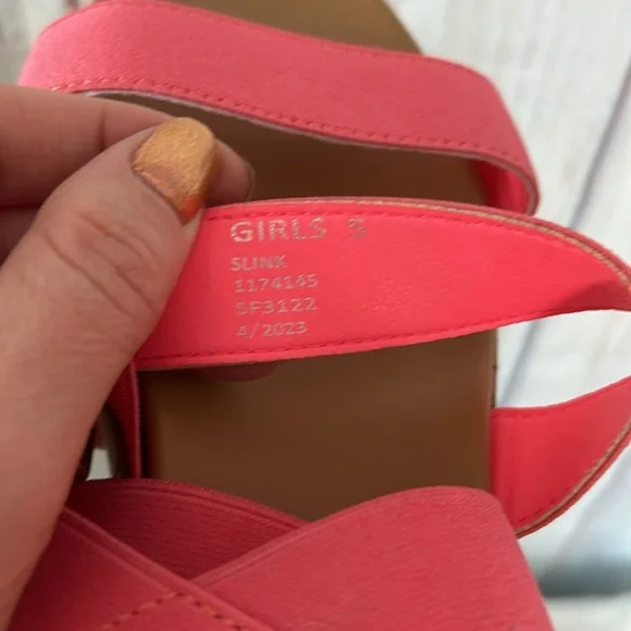 NWOT DV by DOLCE VITA Slink Girls Elastic Wedge Sandals - Picture 5 of 6